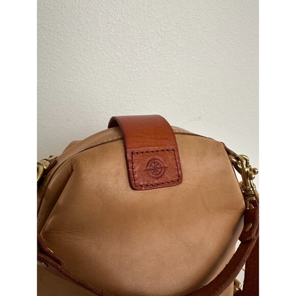 Old Trend Vintage Doctor Bucket Leather Crossbody Bag Handle Strap Brown Buckle - Picture 9 of 16
